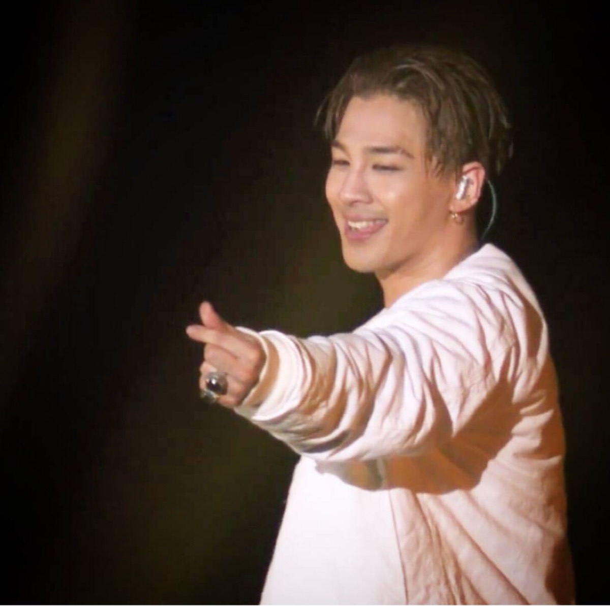 东永裴#taeyang