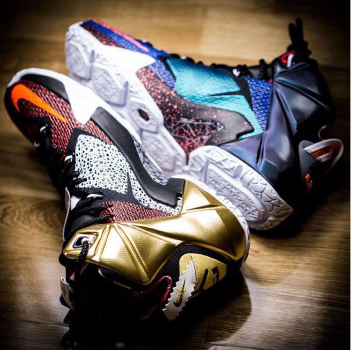 【詹姆斯12代篮球鞋 nike what the lebron 12 se lbj12鸳鸯】每个