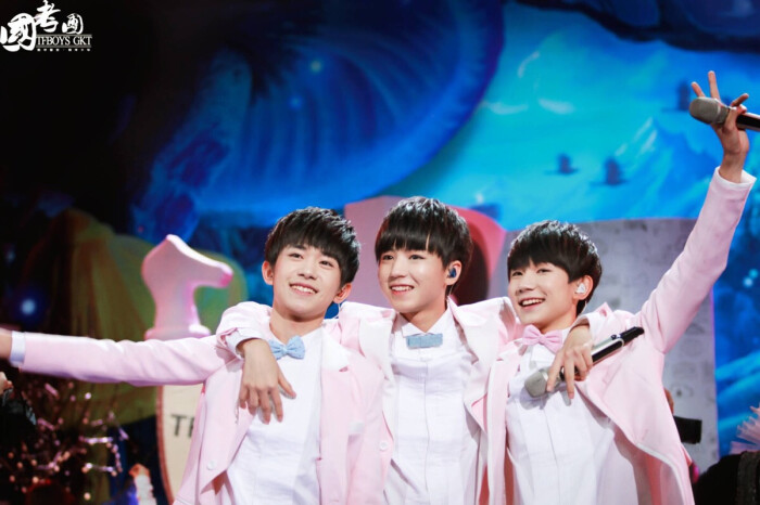 易烊千玺 #王俊凯 #王源 #tfboys 湖南元宵晚会 高清