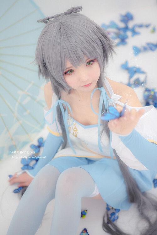 洛天依】元宵节快乐洛天依 cn: 哀子【少女】cos =3=侵删