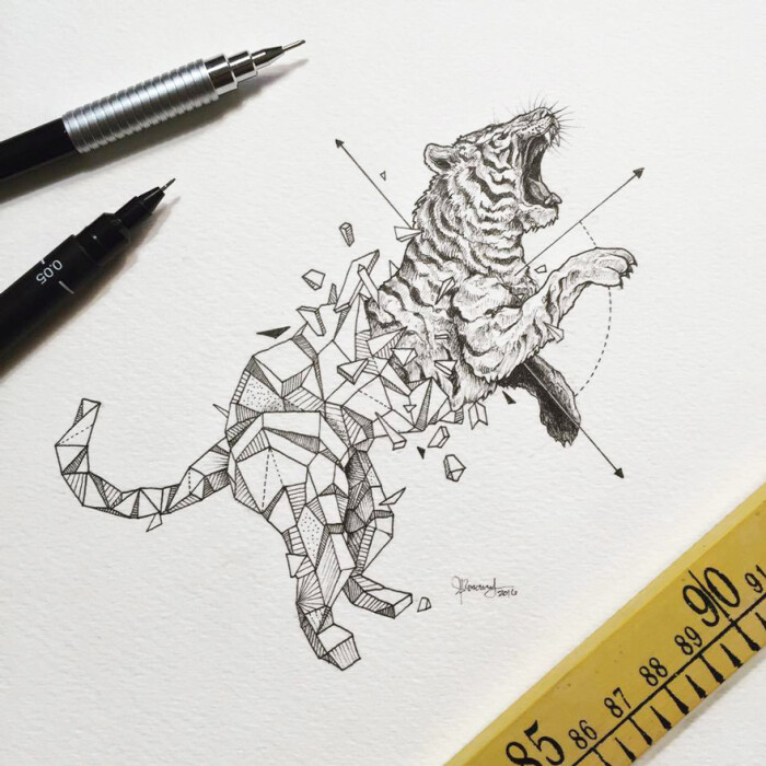 tattoo一半几何一半动物手绘图老虎纹身素材