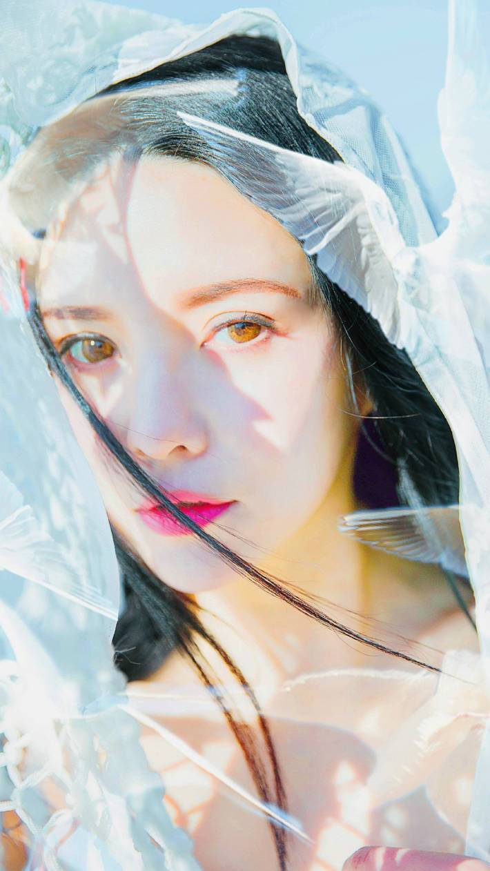 养眼美女海边唯美写真iphone壁纸_高清手
