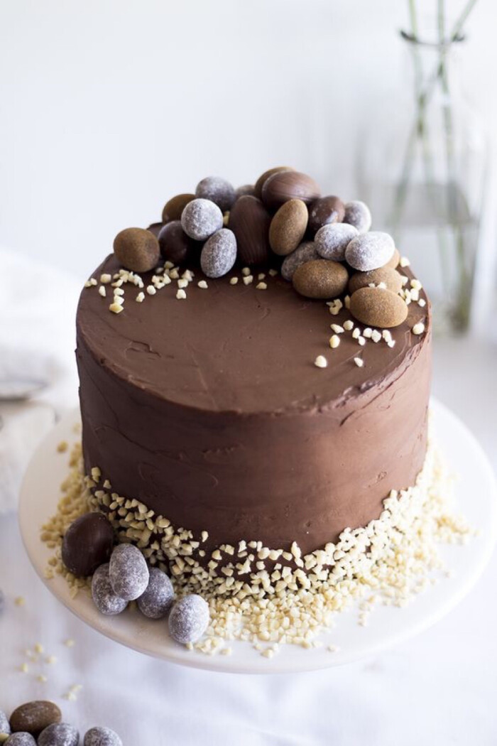 chocolate egg cake