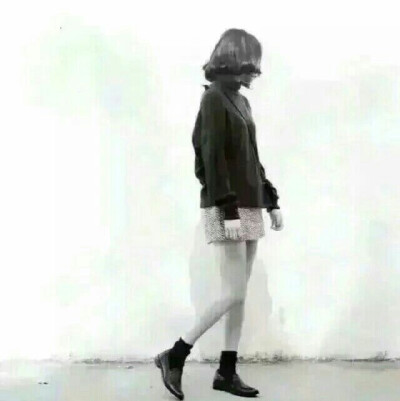 短发女生头像