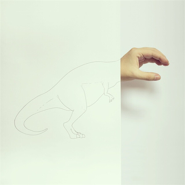 结合的创意趣味简笔画,用手与平面线稿相结合,生动的再现了动物的可爱