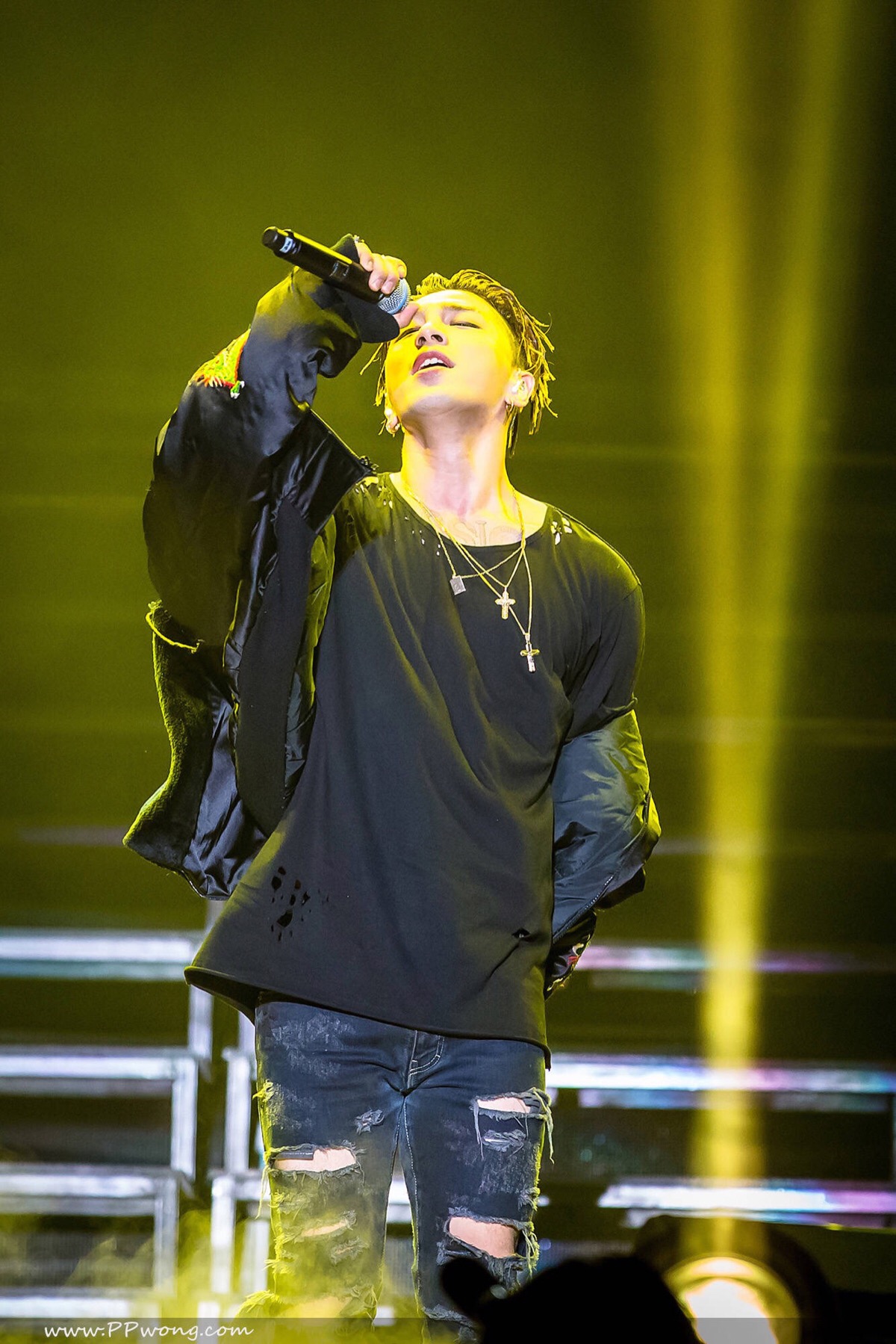 东永裴#太阳#yb#cr logo