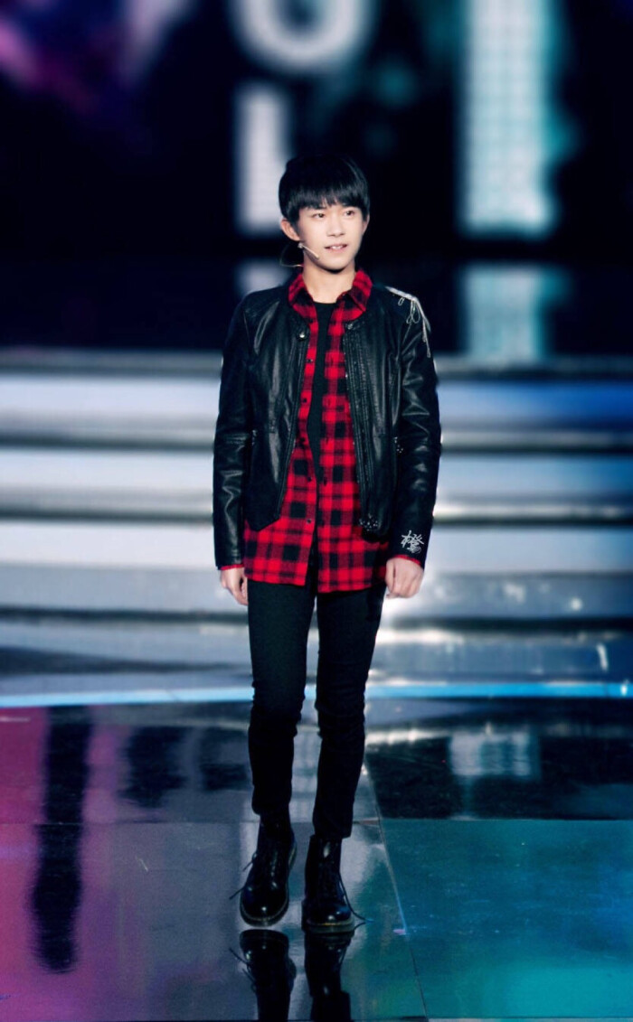 易烊千玺 #舞蹈担当易烊千玺 #tfboys 王牌对王牌花絮 高清 帅气 酷