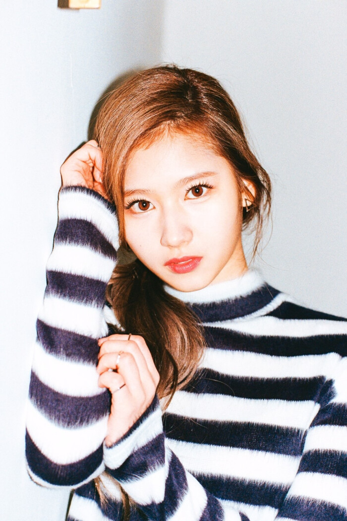 twice 凑崎纱夏sana