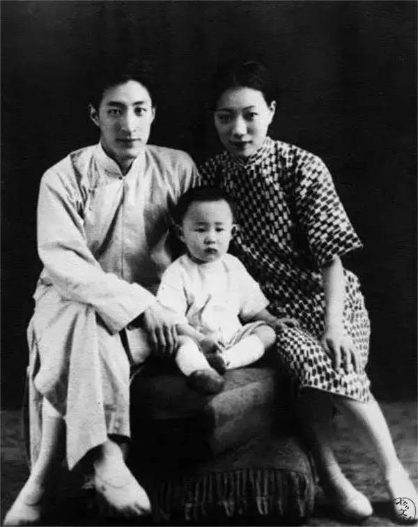 邵洵美与盛佩玉,1927年,邵洵美与表姐盛佩玉结婚.