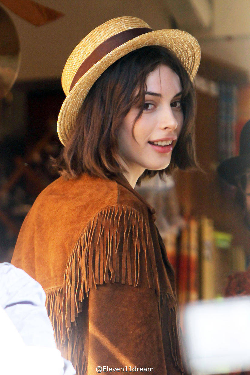 [cp]charlotte kemp muhl[/cp]