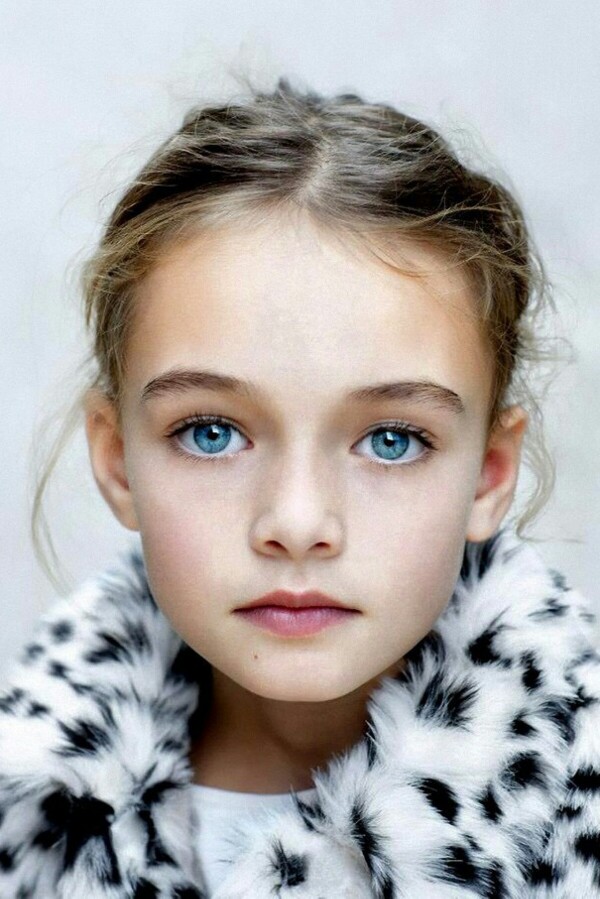欧美萝莉 蓝眼睛 平面模特