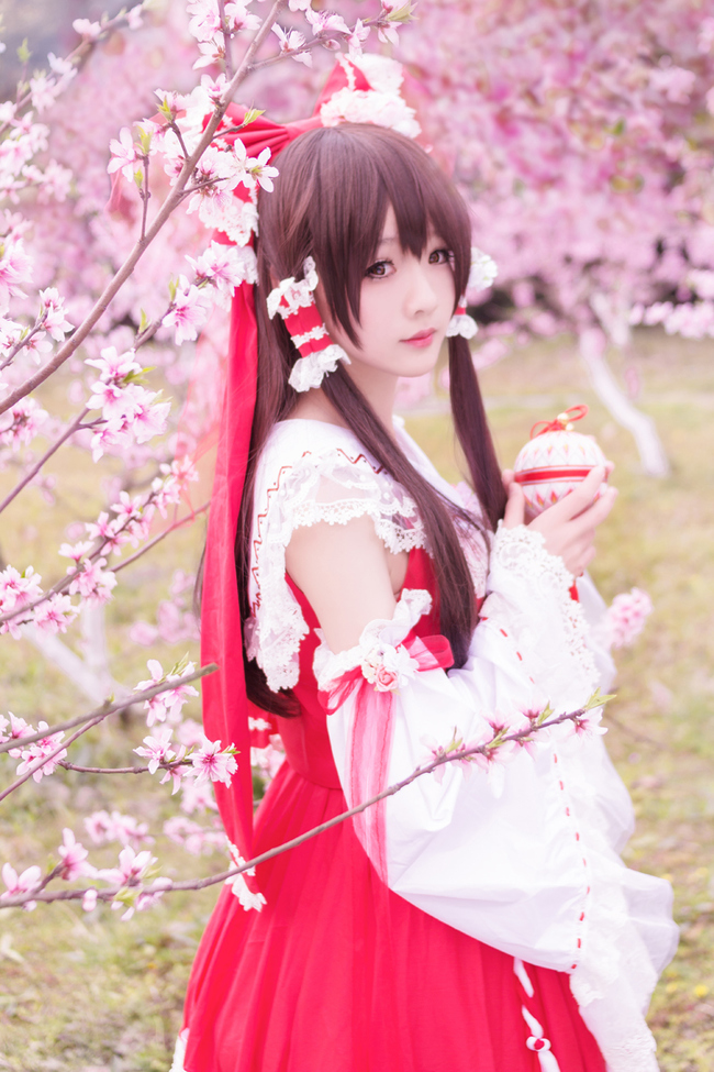 《东方project》博丽灵梦cos