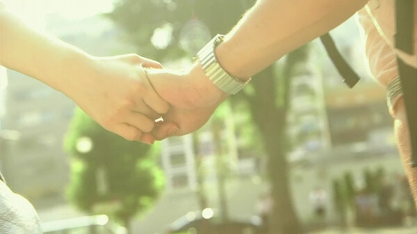 牵手 手牵手 情侣 爱情 love 电影 热恋 手势 深情 初恋 hold my hand
