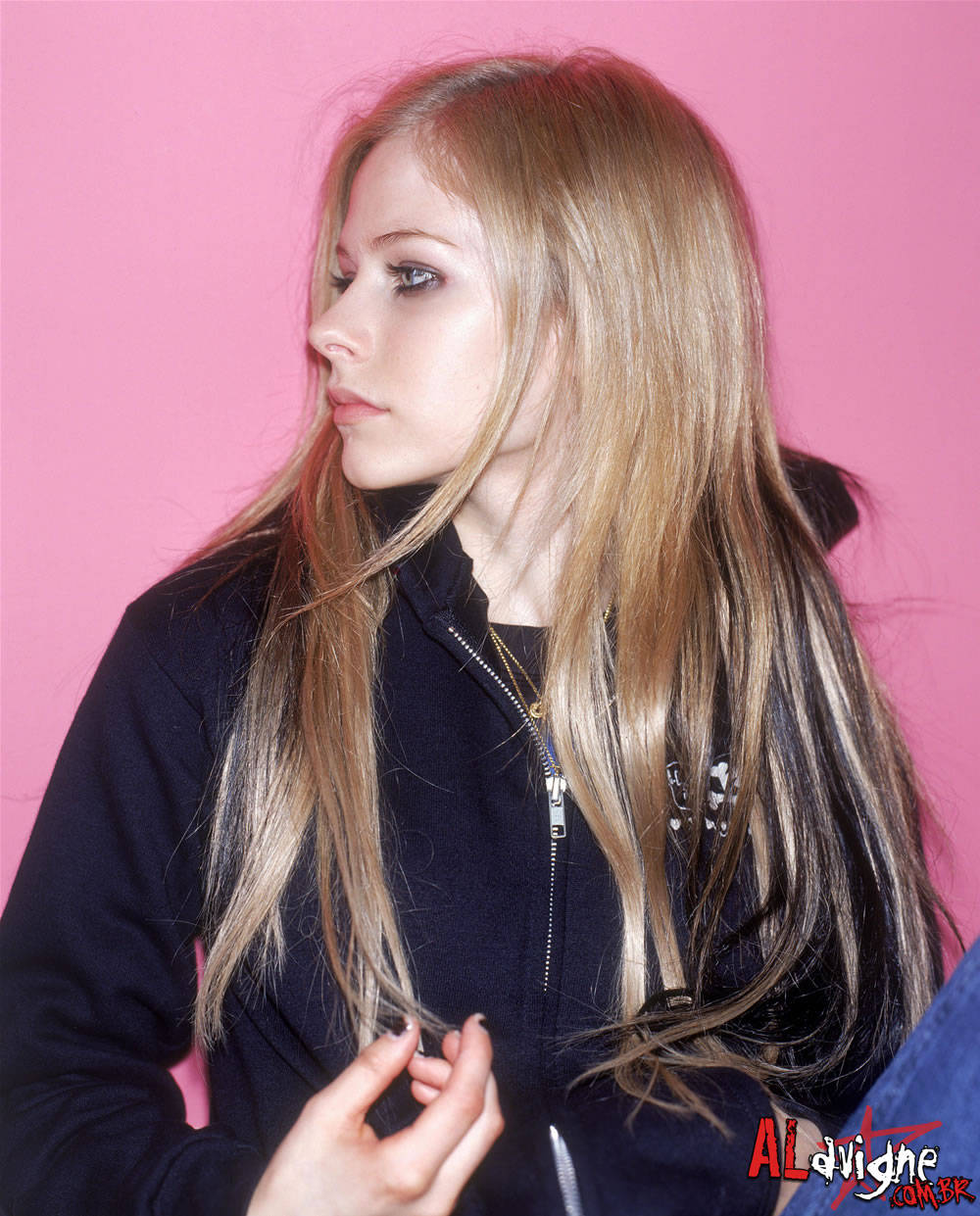 艾薇儿·拉维尼 avril lavigne under my skin时期