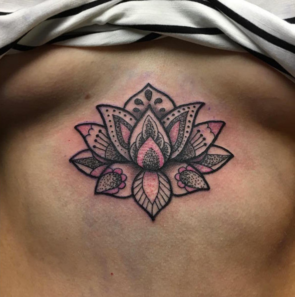 lotus-flower-tattoo-design莲花纹身胸下纹身胃部刺青胃部莲花纹身