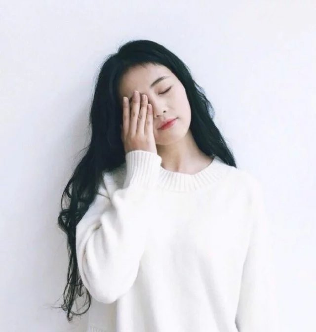 头像 萝莉 萌 黑白 唯美 小清新 意境 高清 半身 欧美 冷色系 暖色系