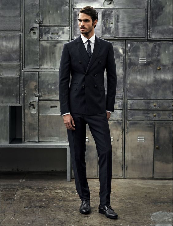 men fashion,black suit,man in black suit,men wearing suit,black