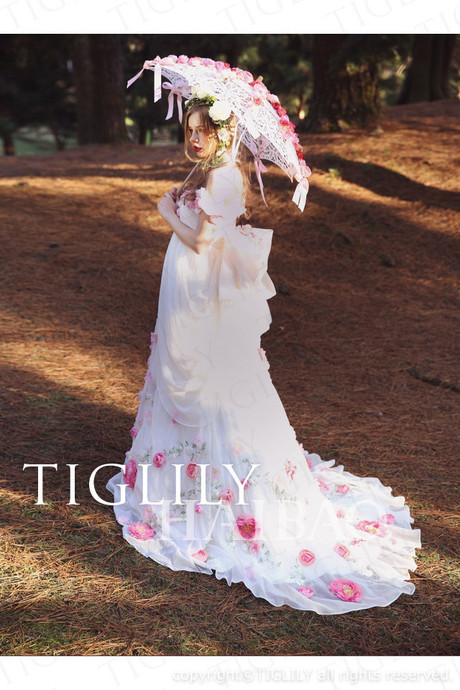 tiglily 婚纱