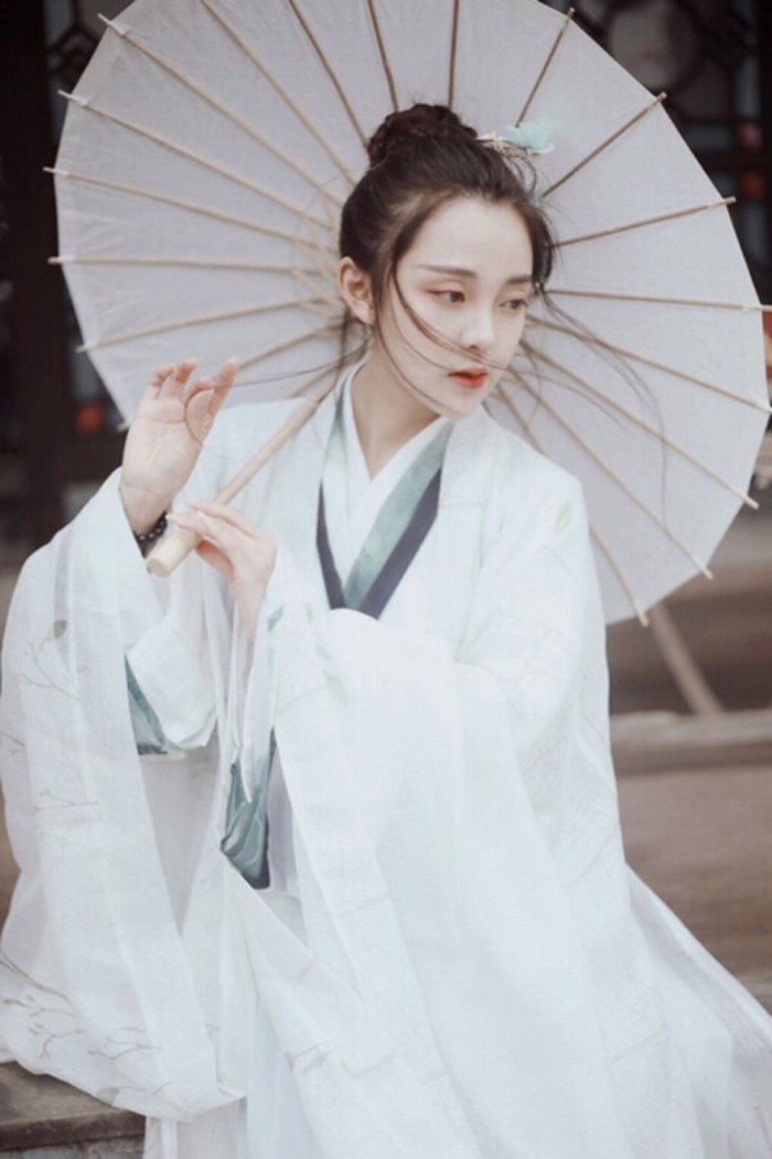 改良汉服古装 伞 对襟长袍 丸子头