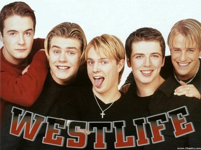 westlife由kian,shane,mark,nicky和bryan(2004年离队)组成,westlife