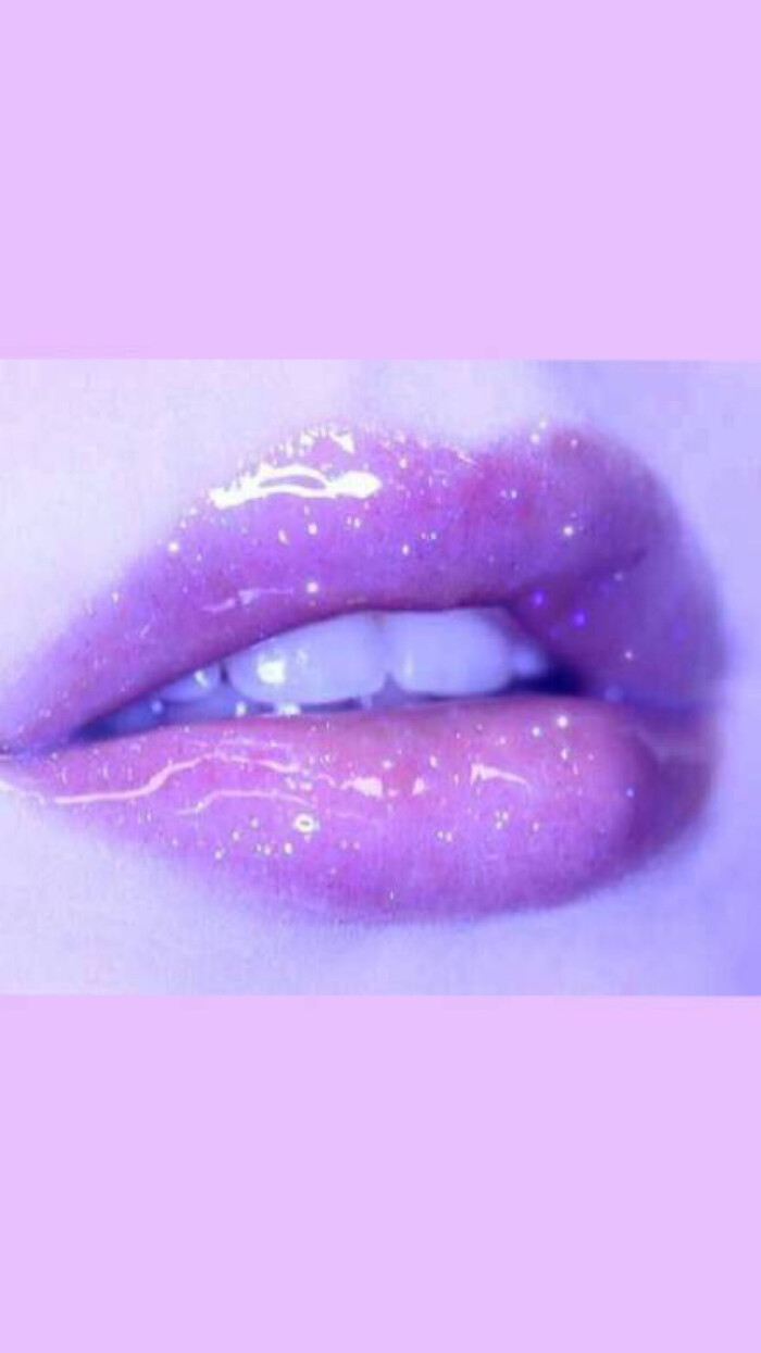 嘴唇 紫色
