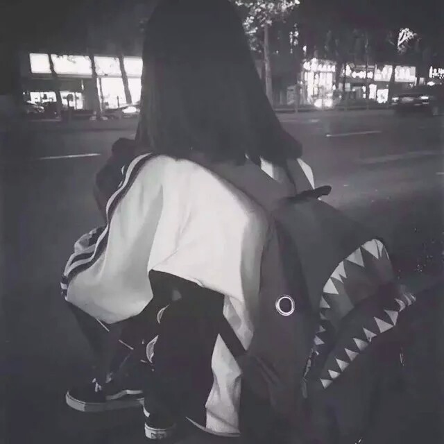 情侣头像 女生头像 黑白头像 背影