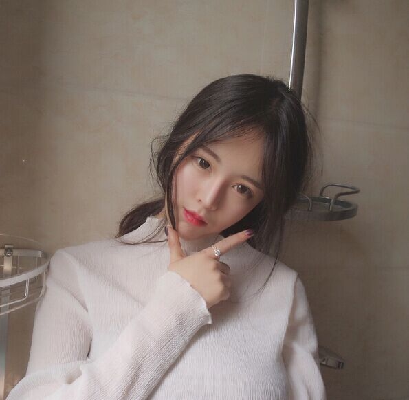 最美少女 许如鱼 头像壁纸 不定期更新呦~mua