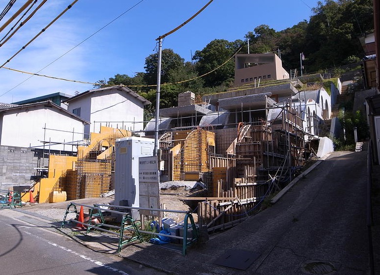 日本高松市半山坡集合住宅 greendo by keita nagata