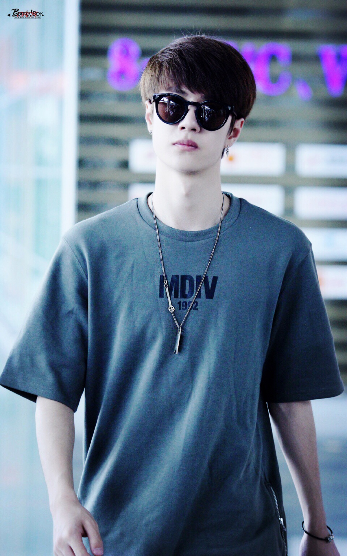 160714 长沙机场#uniq王一博