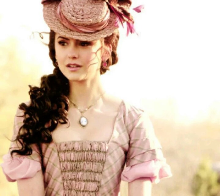 永远的《吸血鬼日记》女王,katherine pierce.