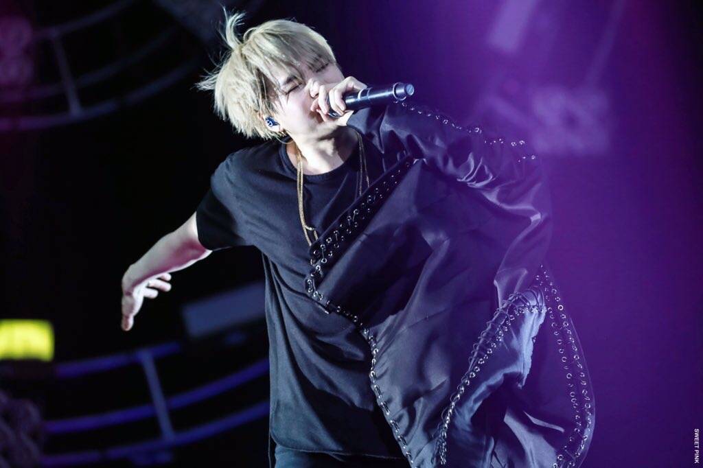 防弹少年团#suga. cr:logo