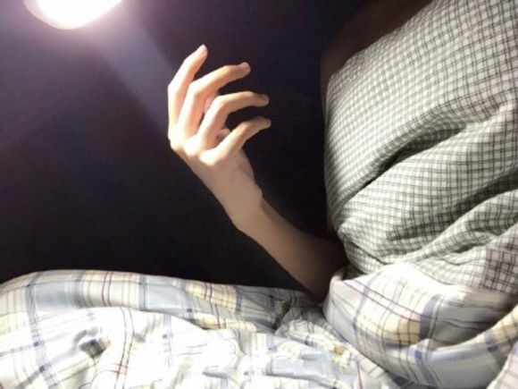 手控 男生 三次元 头像 自裁 壁纸 妖孽 灯光 美图.[by彼岸花殇i]