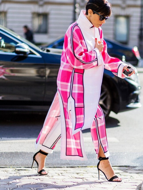 桃粉色格子大衣摩登又可爱,Oversized更是…-堆