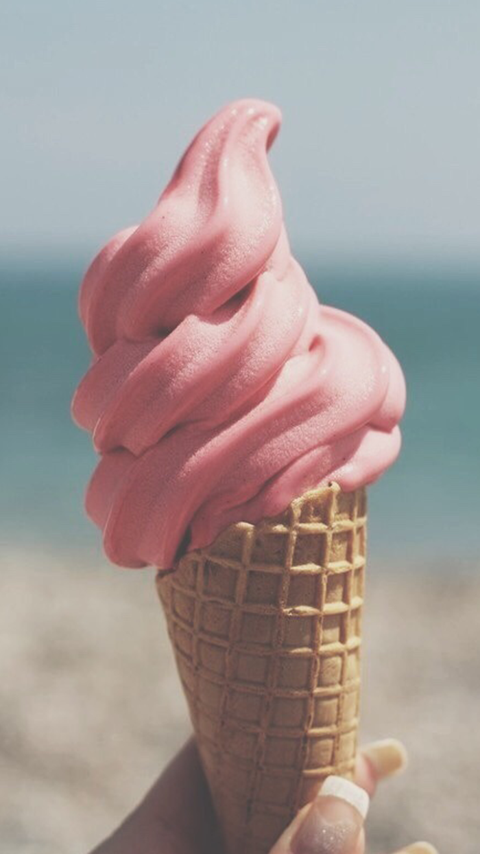 颜值超高滴草莓冰淇淋,yeah!