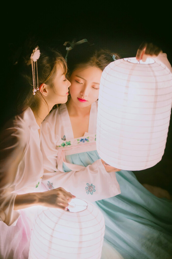 七夕乃至,清风明月,夜阑静处,共话佳期。-堆糖