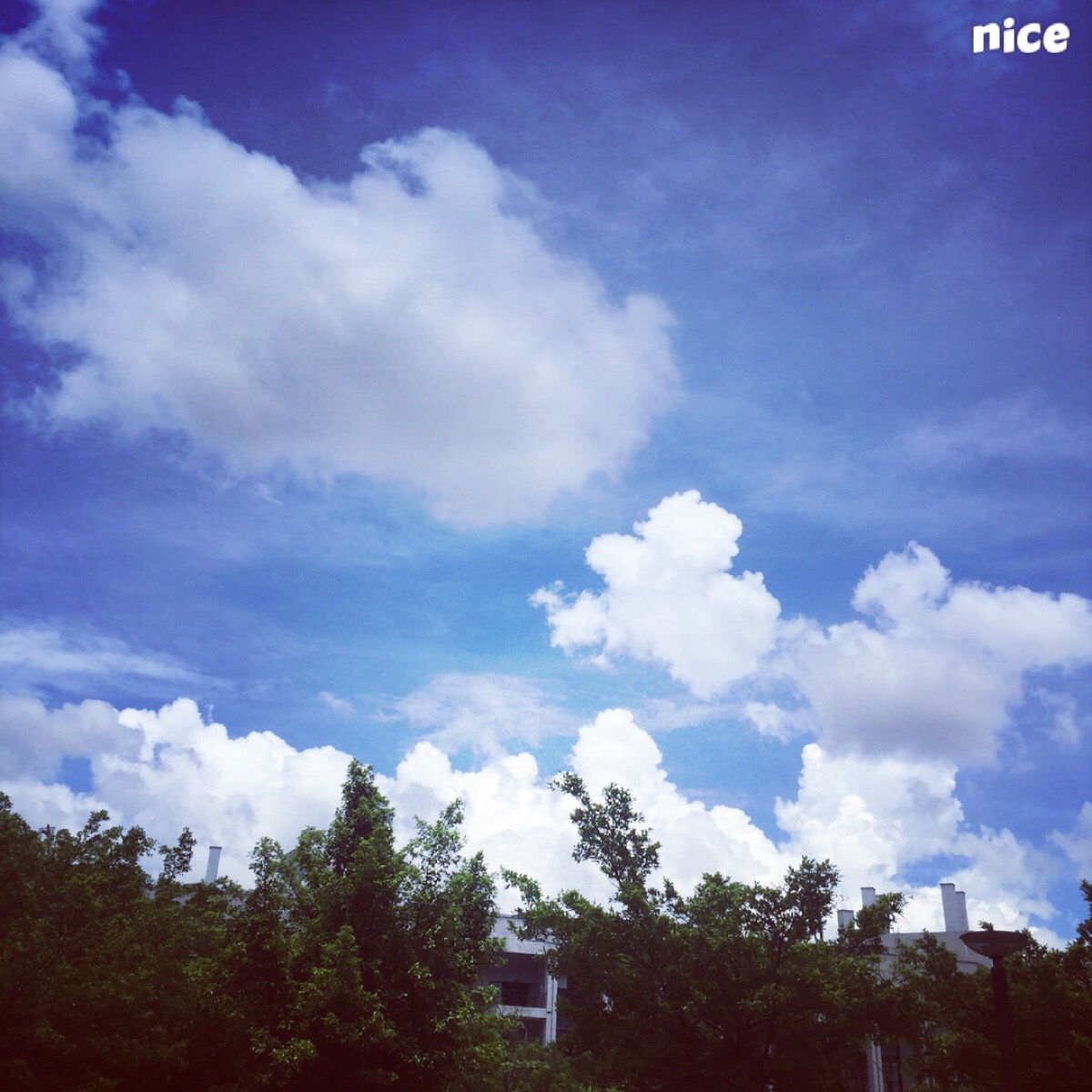 万里晴空