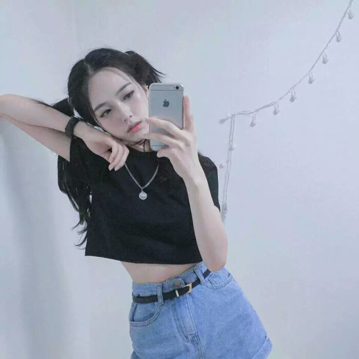 闺蜜头像 欧美女头 韩系女头 白边女头 部分头像 网红女头 潮女头