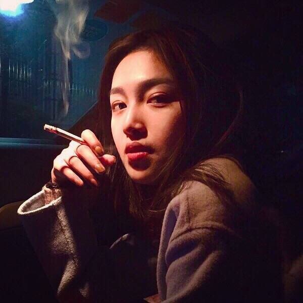 女生头像 孤僻