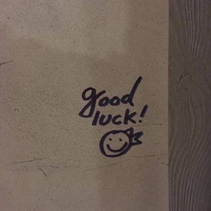 壁纸々笑脸々good luck