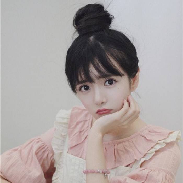 女生呆萌头像 by墨晴小铺(栀伈)