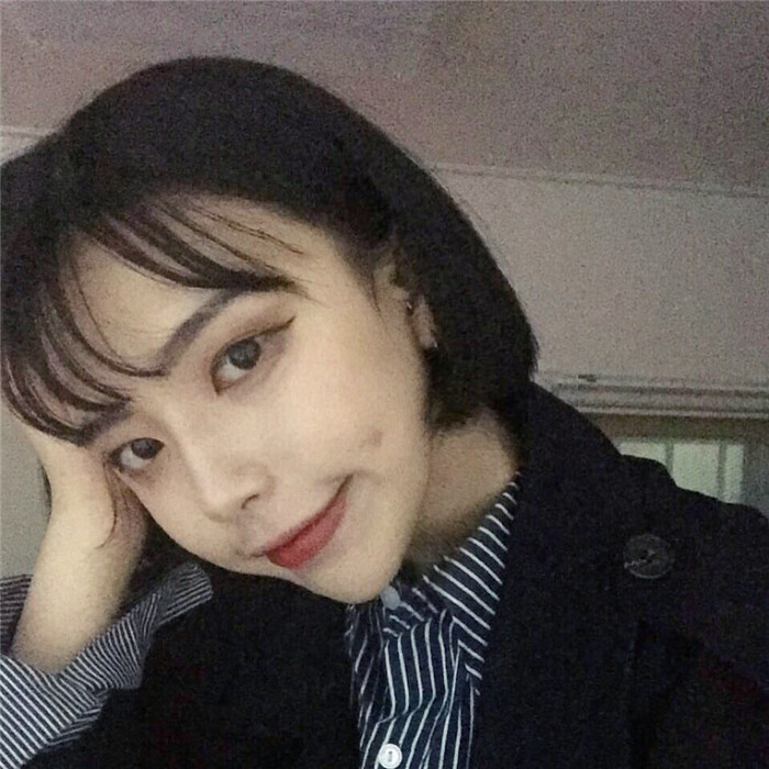lnstasize麓の┉┉女生头像┇男生头像┇韩系┇森系┇可爱┇中性