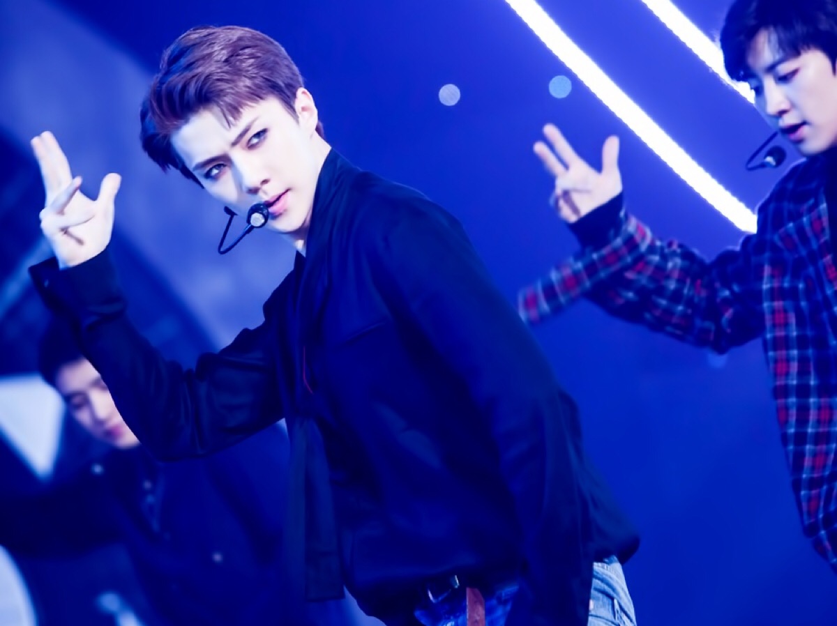 吴世勋sehun 金珉锡xiumin lotto exo正规三辑后续 ex"act exo"dium