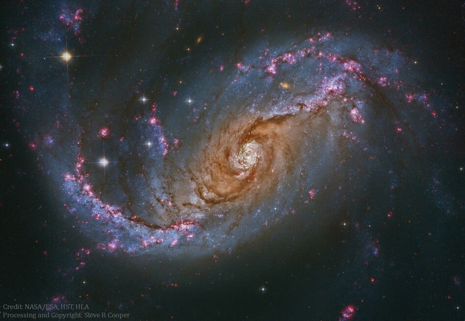 棒旋星系ngc 1672,位于剑鱼座方向,距离我们约为6000万光年,由哈勃