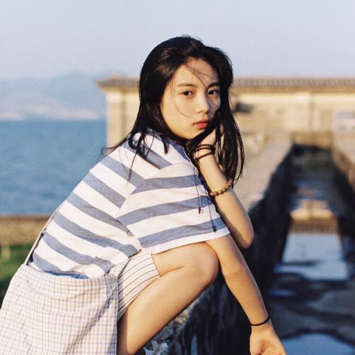 女生头像 小清新 森系 海边 简约 可爱 张雅钦 @张雅钦