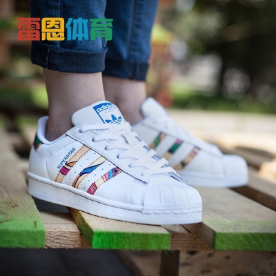 雷恩体育adidas superstar三叶草女鞋贝壳头花卉彩尾休闲鞋s75988