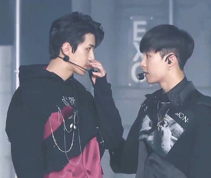 exo 张艺兴 lay 吴世勋 sehun 魂蛋 勋兴