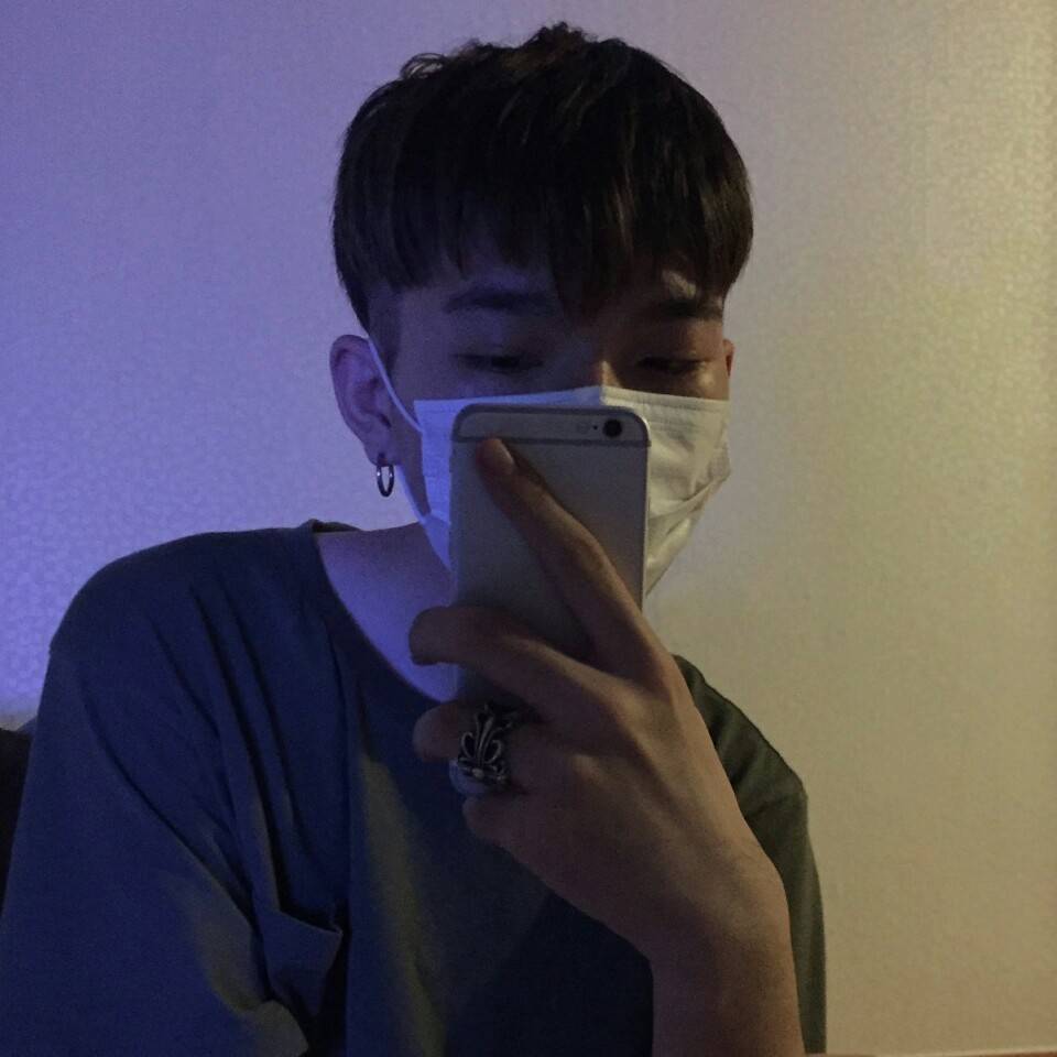 玩网男头男生头像无水印 〔你走后我站在窗前掏出一根烟 黑暗中只见