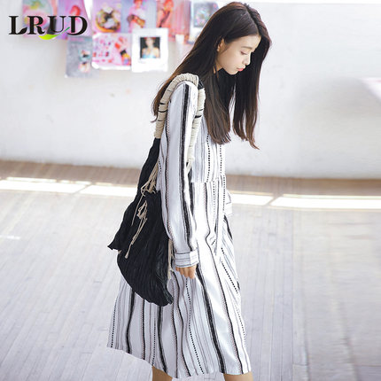 LRUD2016秋装女装新款韩版V领条纹连衣裙女