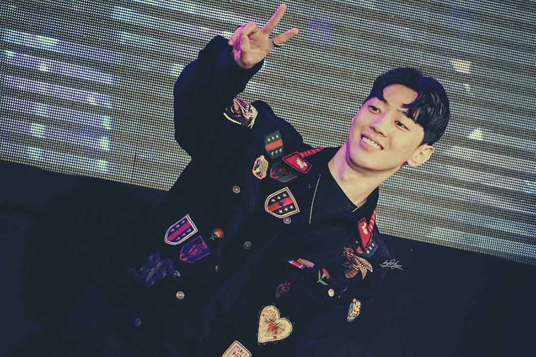 aomg gray