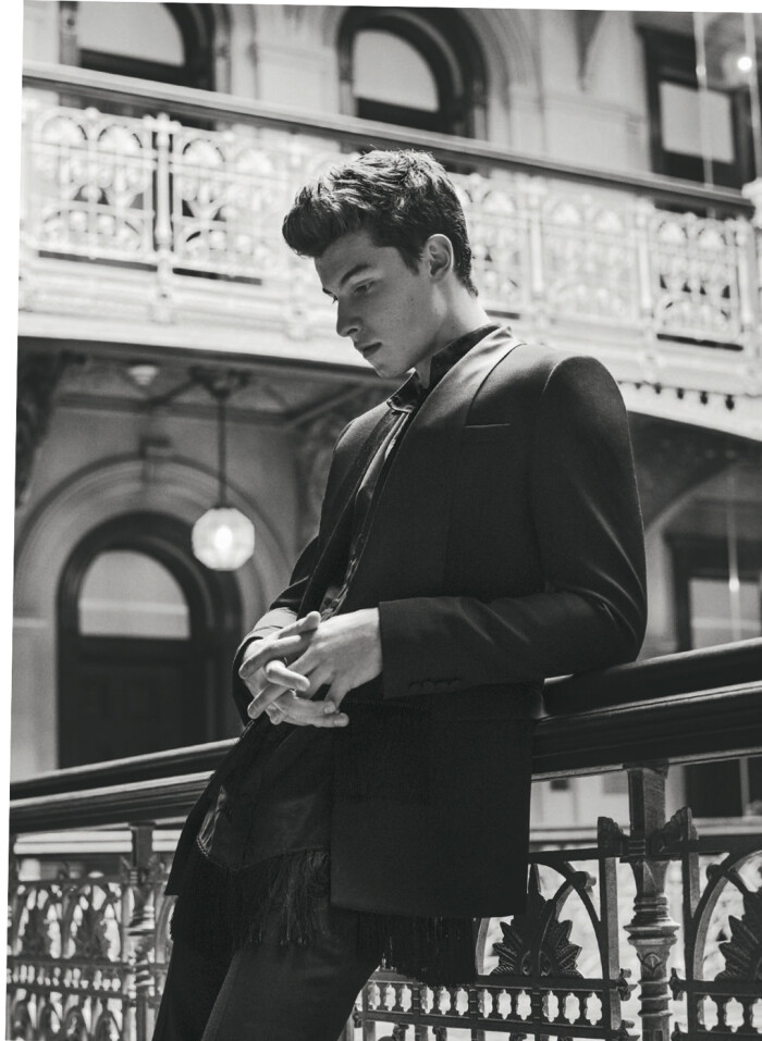 shawn mendes 《l"uomo vogue》杂志写真